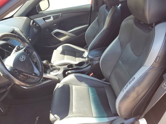 Used 2016 Hyundai Veloster Turbo FWD image 16