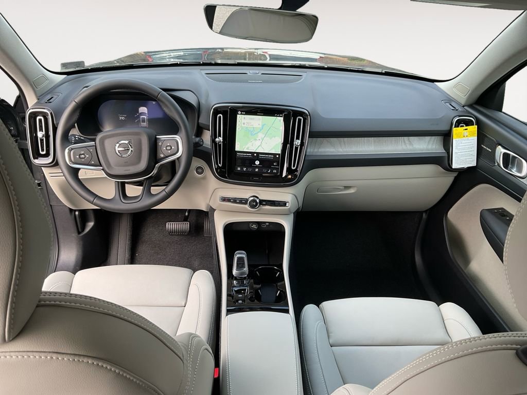 New 2026 Volvo XC40 B5 Plus w/ Protection Package Premier image 10