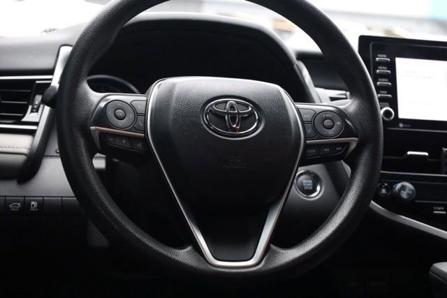 Used 2024 Toyota Camry LE image 28