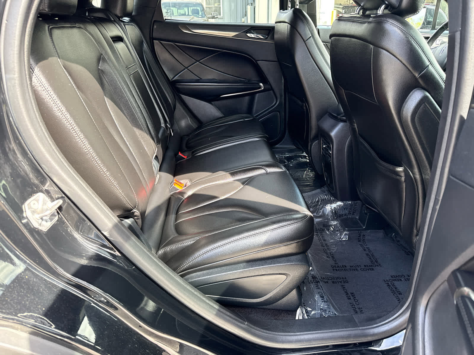 Used 2017 Lincoln MKC Premiere FWD image 14