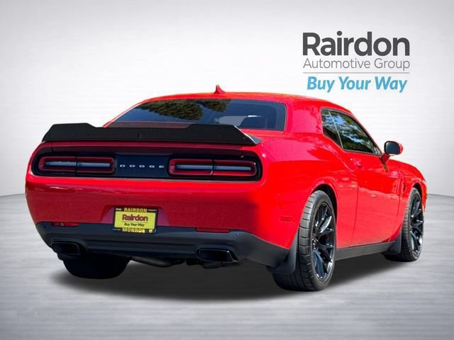Used 2015 Dodge Challenger SRT Hellcat RWD image 7