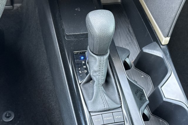 Used 2025 Toyota Camry LE FWD image 26