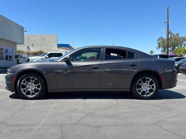 Used 2017 Dodge Charger SE w/ Power Sunroof Group AWD/4WD image 6