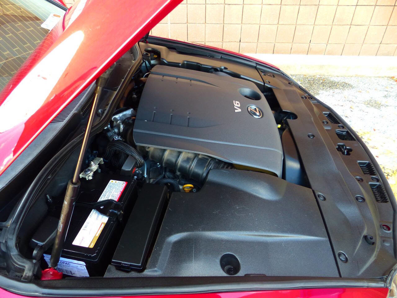 Used 2011 Lexus IS 250C w/ Luxury Pkg RWD image 18