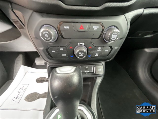 Used 2018 Jeep Renegade Latitude image 22