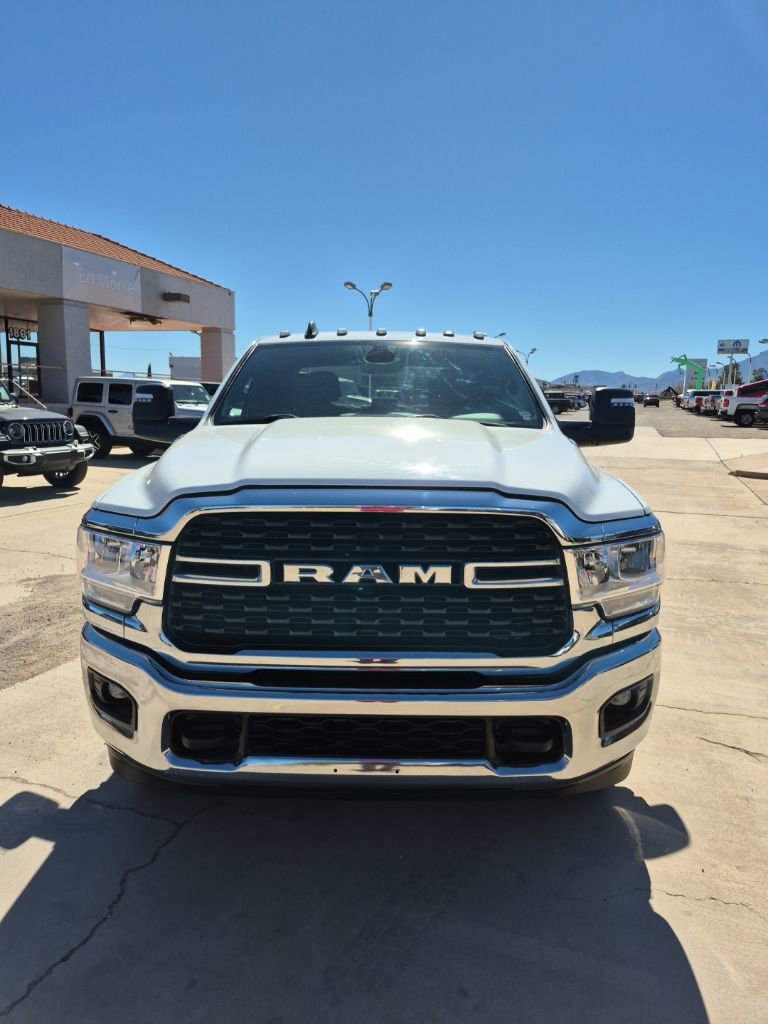 Used 2024 RAM 3500 Big Horn image 2