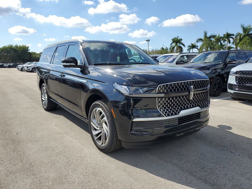 New 2025 Lincoln Navigator L Reserve image 31