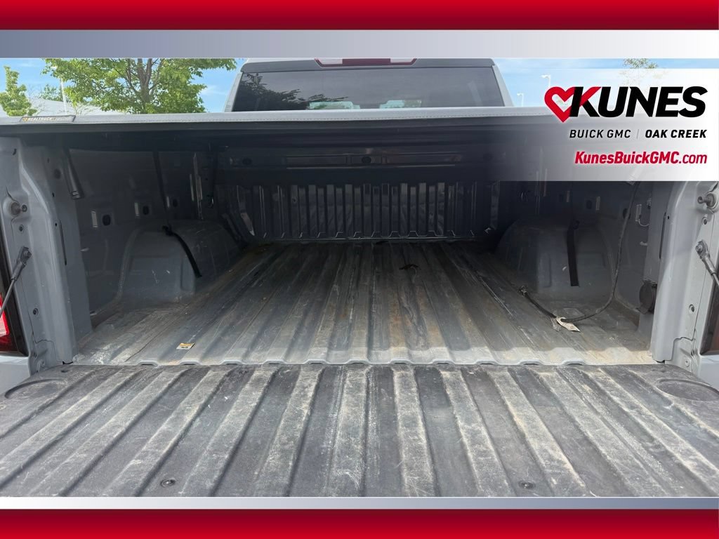 Used 2024 GMC Sierra 1500 Elevation w/ LPO, Elevation Black Package AWD/4WD image 6