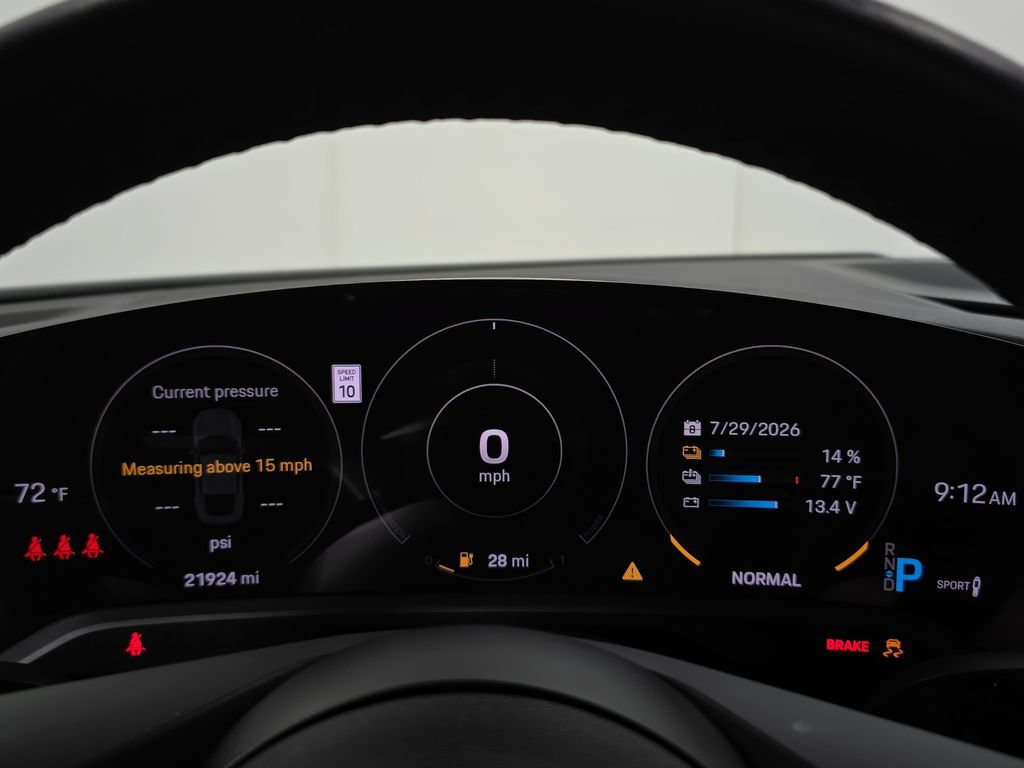 Used 2024 Porsche Taycan RWD image 15
