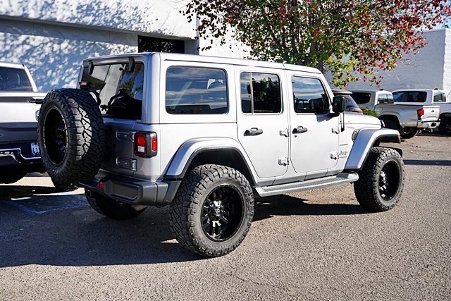 Used 2018 Jeep Wrangler Unlimited Sahara image 10