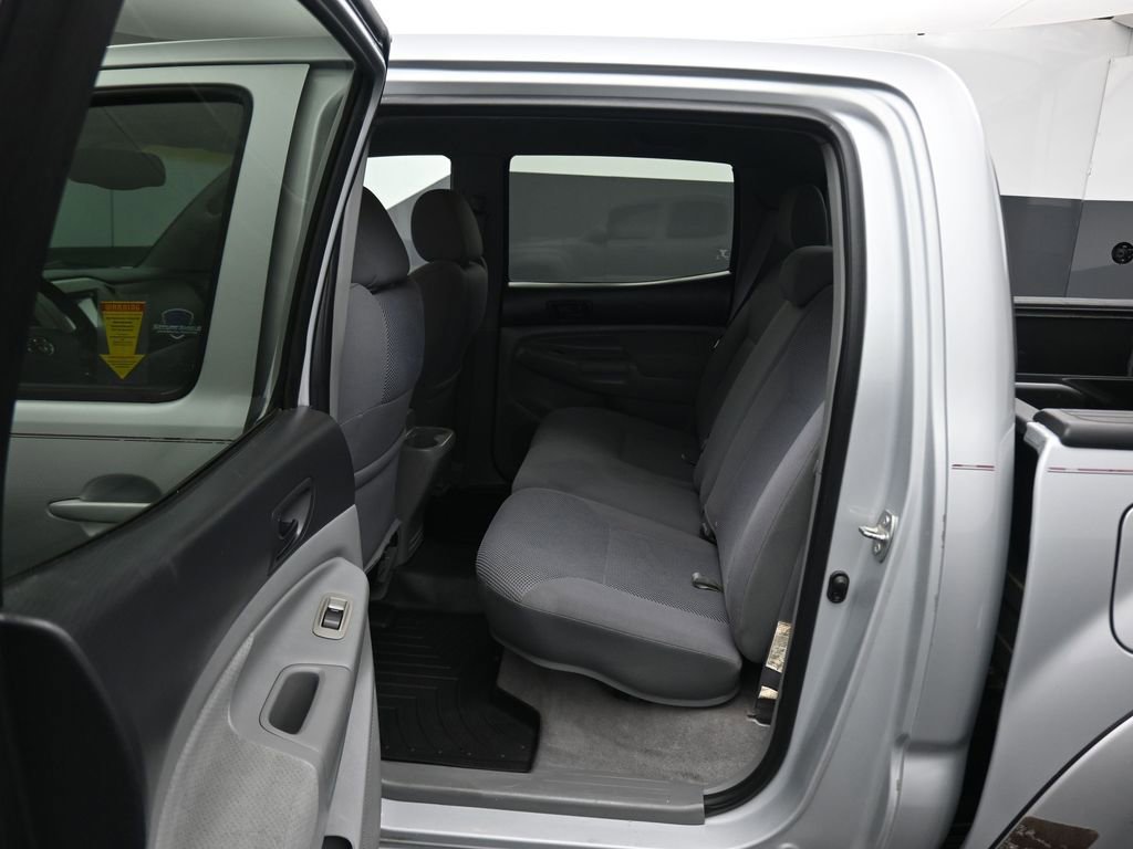 Used 2005 Toyota Tacoma PreRunner image 27