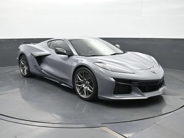 Used 2025 Chevrolet Corvette Z06 RWD image 18