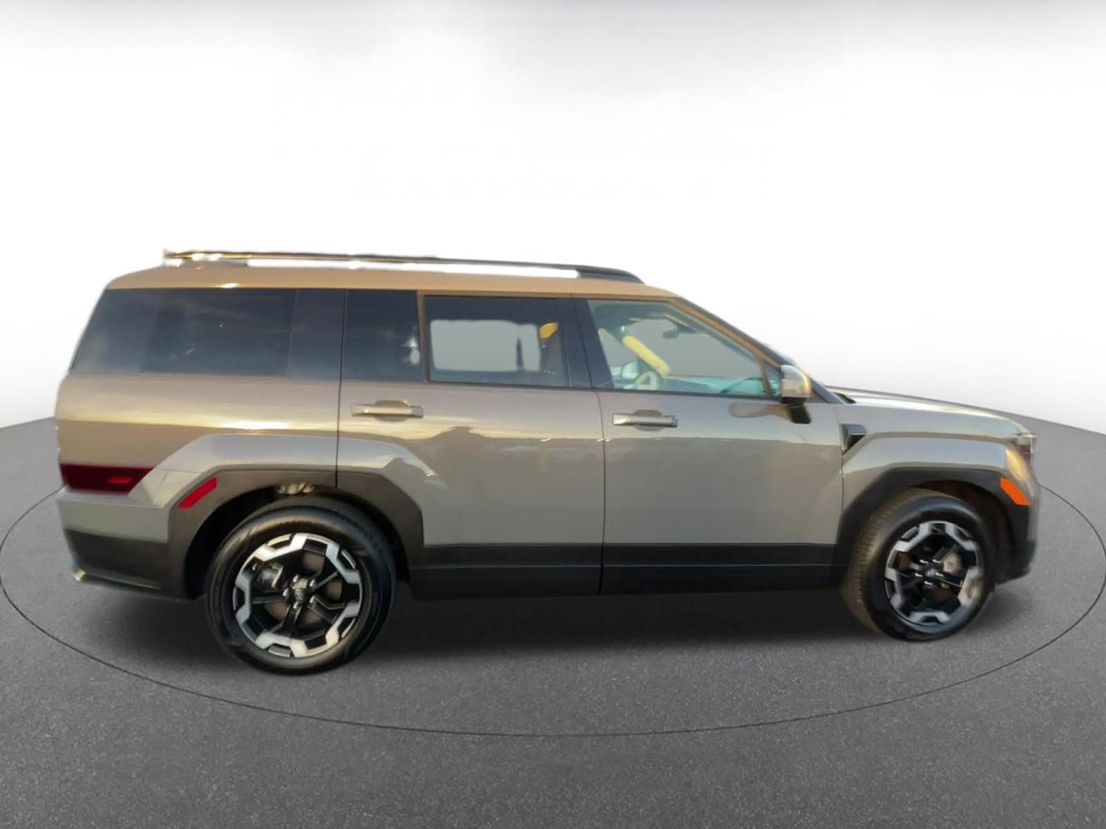 Used 2025 Hyundai Santa Fe SEL image 16