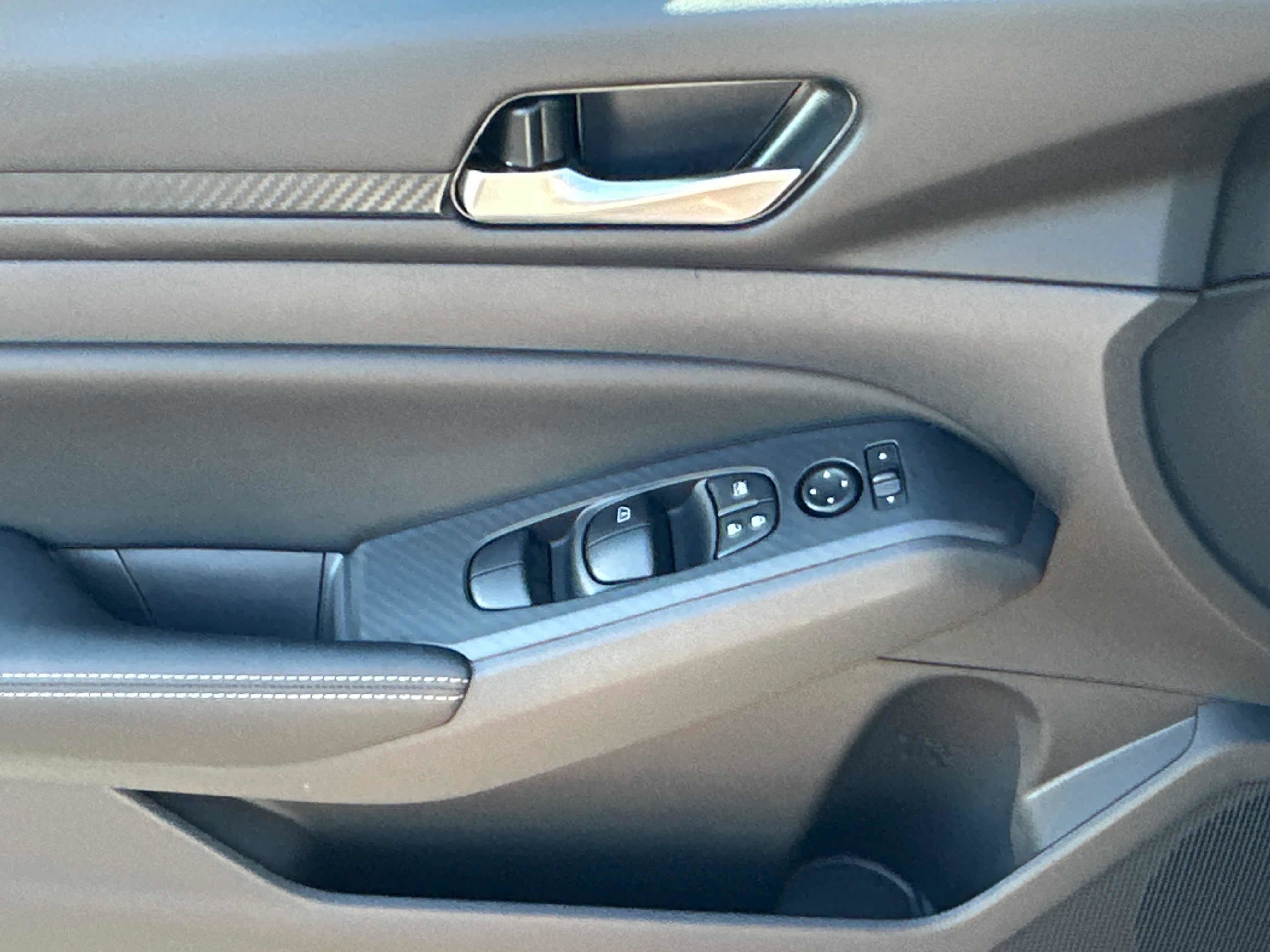 New 2025 Nissan Altima 2.5 SV w/ SV Special Edition Package image 7