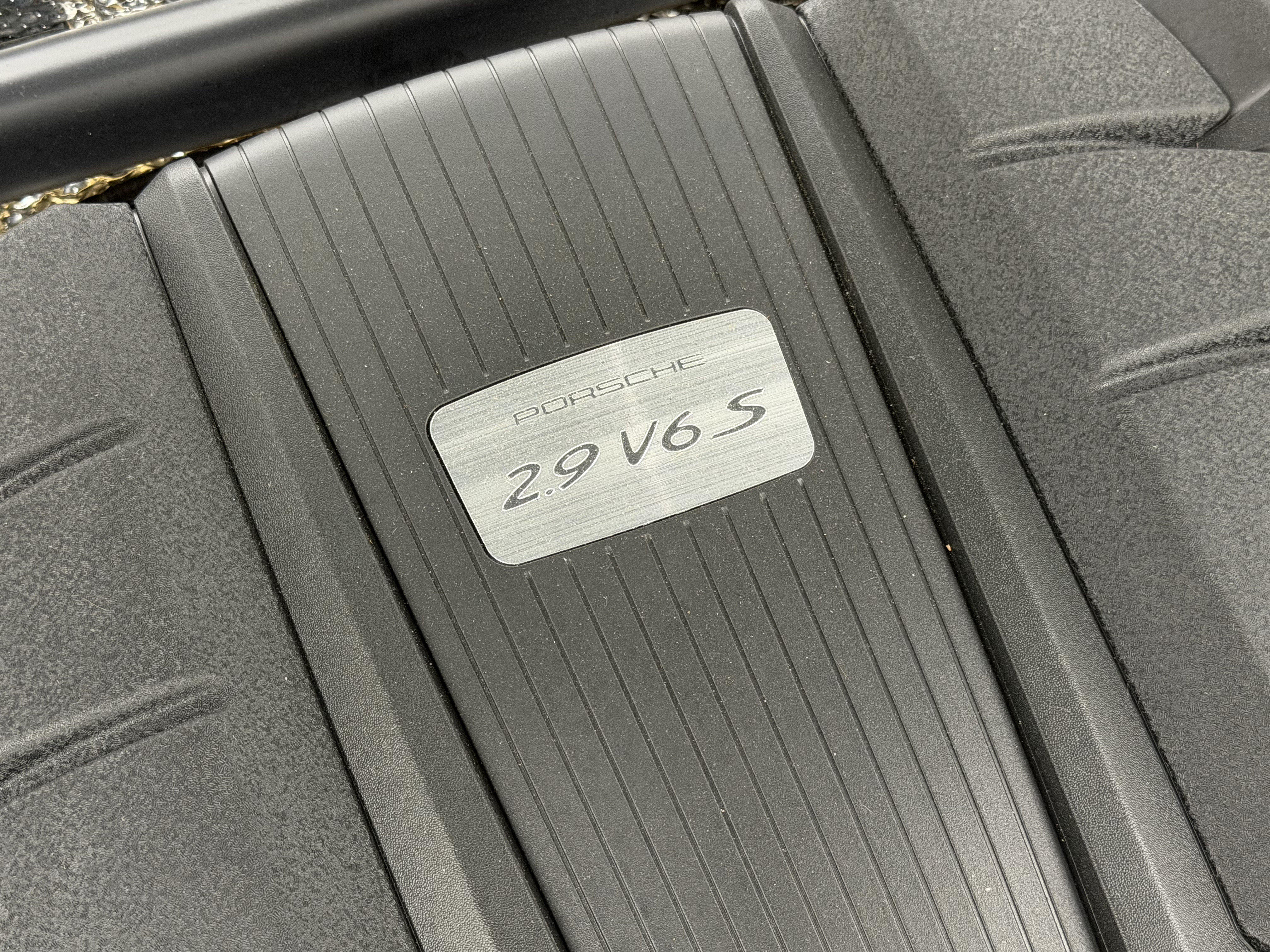 Certified 2024 Porsche Macan S AWD/4WD image 62