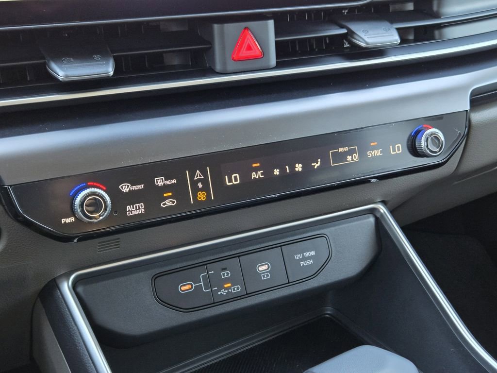 New 2026 Kia Carnival image 14