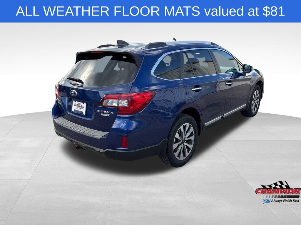 Used 2017 Subaru Outback 2.5i Touring AWD/4WD image 5