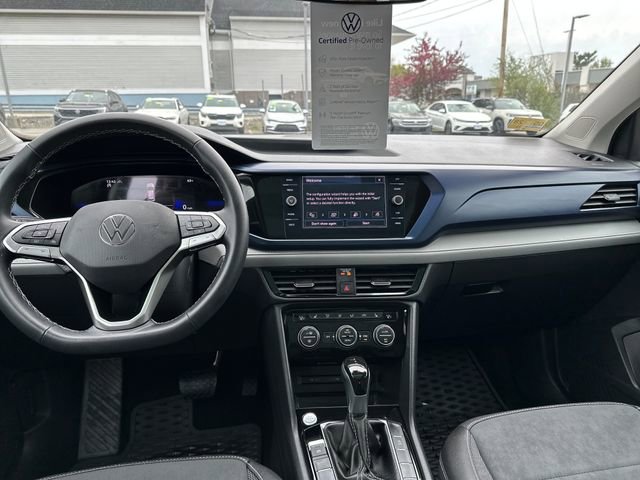 Certified 2024 Volkswagen Taos SE w/ Panoramic Sunroof Package AWD/4WD image 16