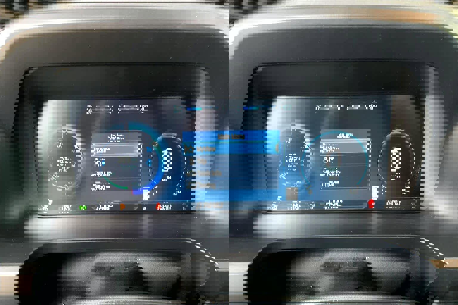 Used 2022 Ford F150 Lightning Platinum image 25