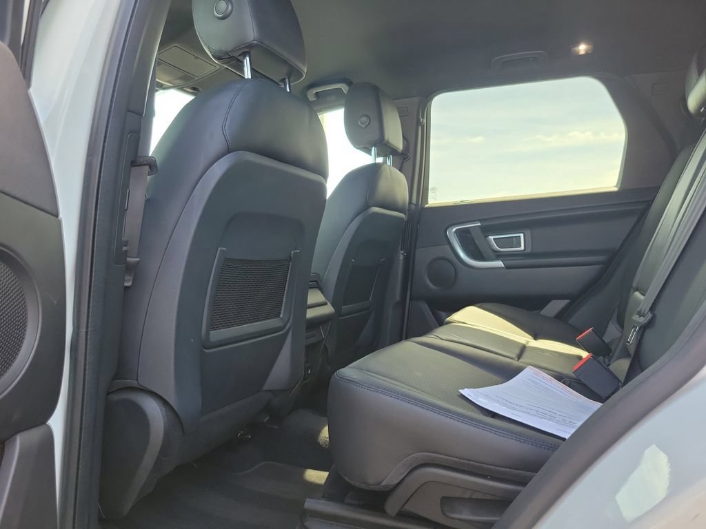 Used 2019 Land Rover Discovery Sport SE AWD/4WD image 11