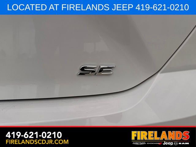 Used 2025 Toyota Camry SE FWD image 7