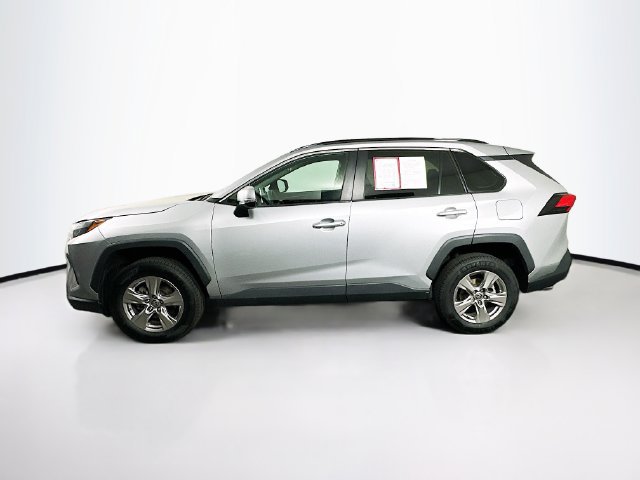 Used 2023 Toyota RAV4 XLE AWD/4WD image 4