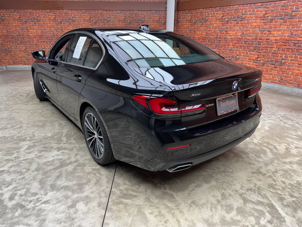 Used 2023 BMW 540i xDrive AWD/4WD image 2