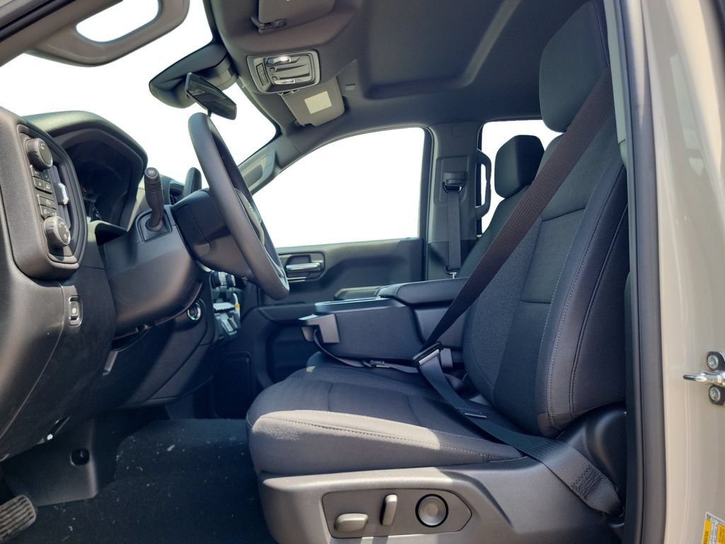 New 2026 Chevrolet Silverado 1500 Custom w/ Turbomax Blackout Package AWD/4WD image 11