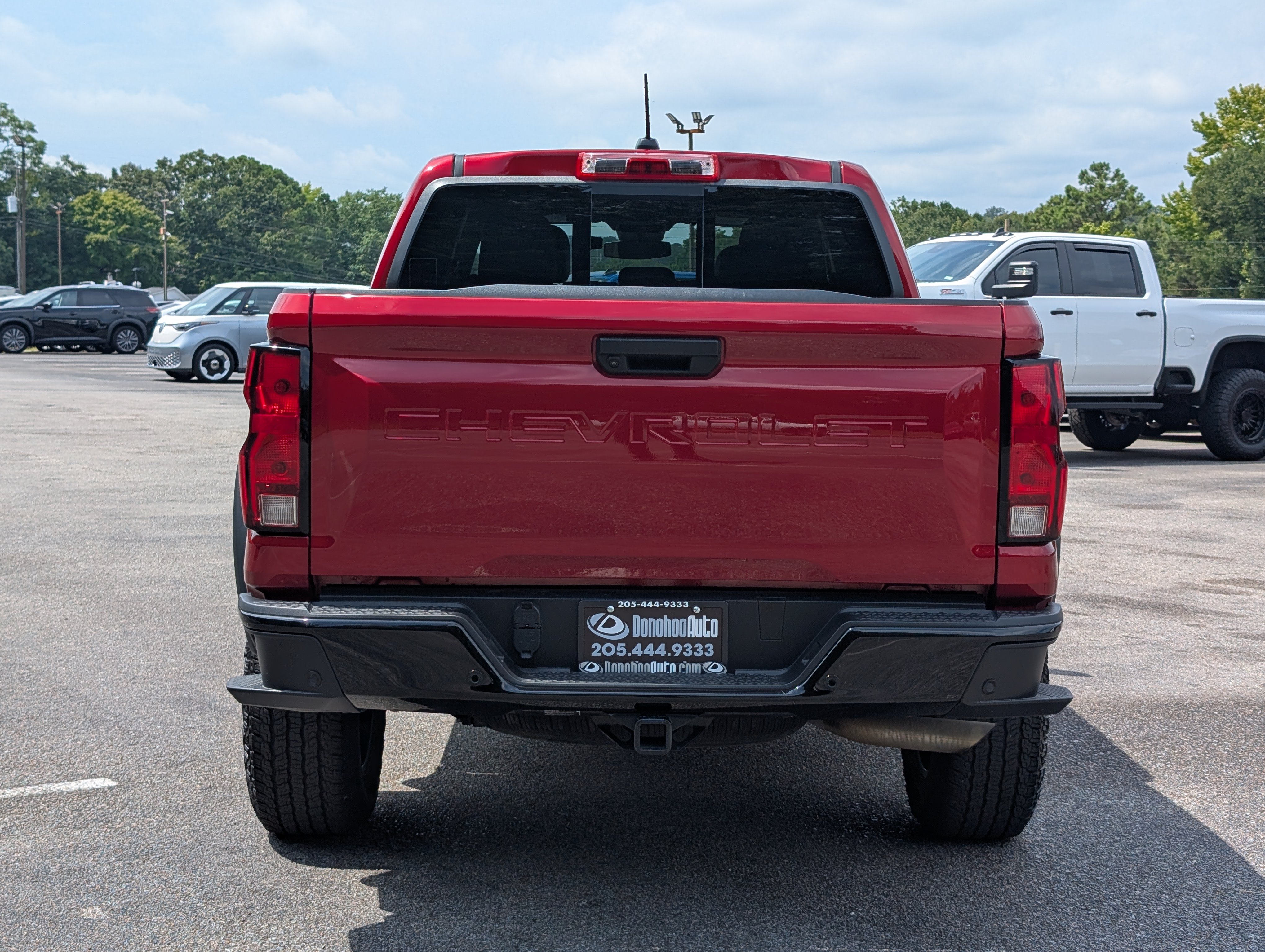 Used 2024 Chevrolet Colorado Trail Boss w/ Advanced Trailering Package AWD/4WD image 8