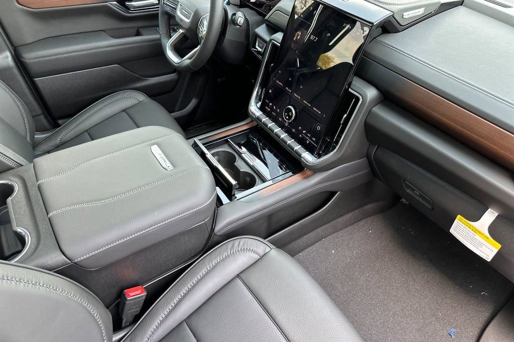 New 2026 GMC Yukon XL Denali w/ Advanced Technology Package AWD/4WD image 18