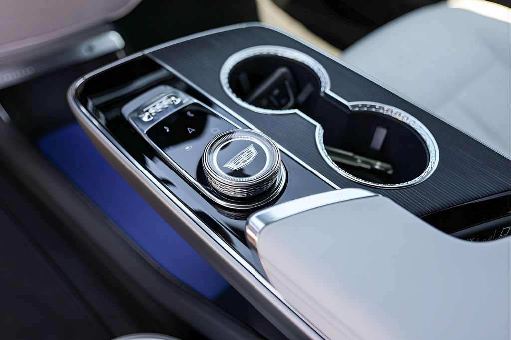 Certified 2025 Cadillac Lyriq Sport AWD/4WD image 18