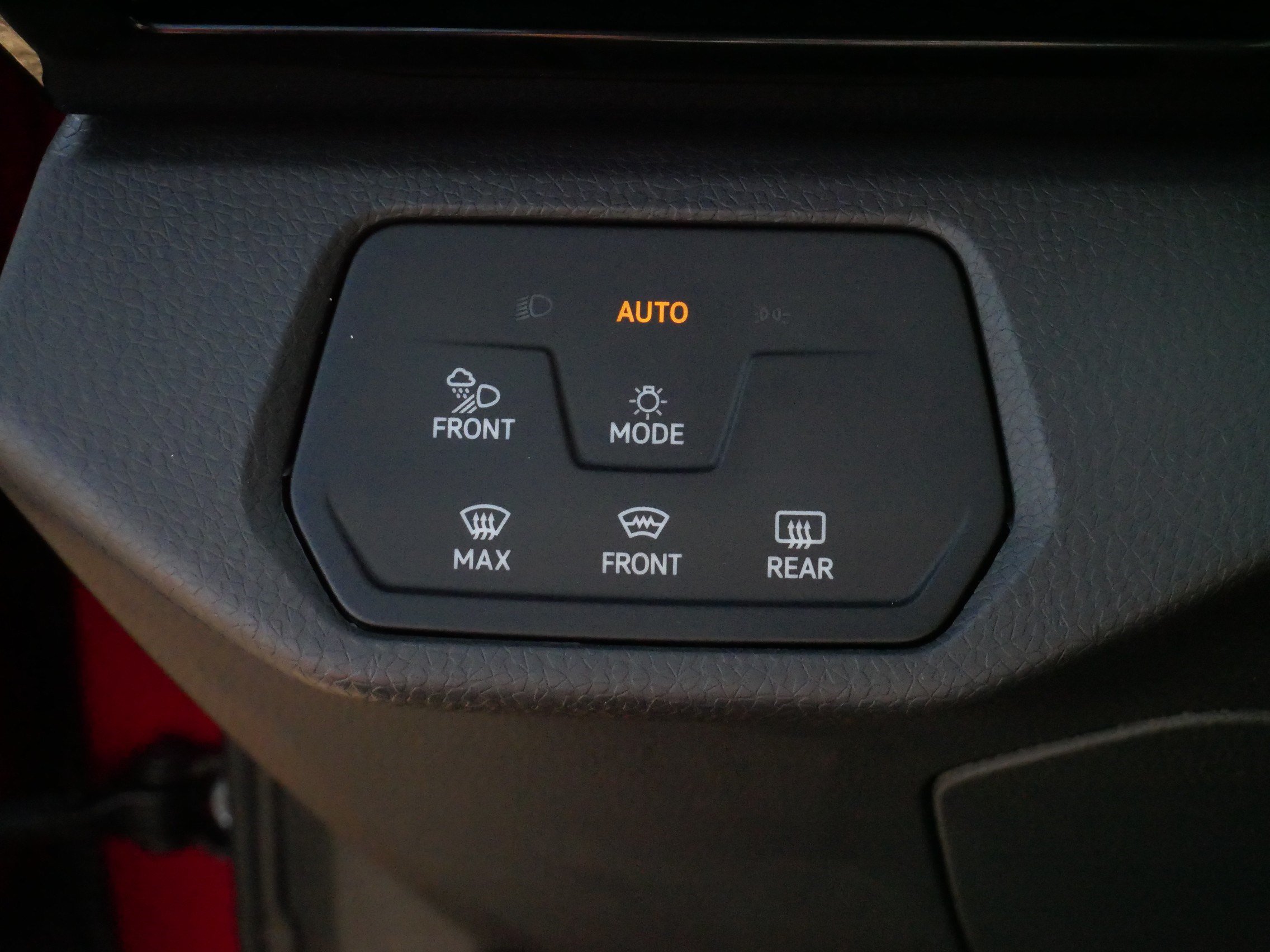 Certified 2024 Volkswagen ID.4 Pro S AWD/4WD image 27