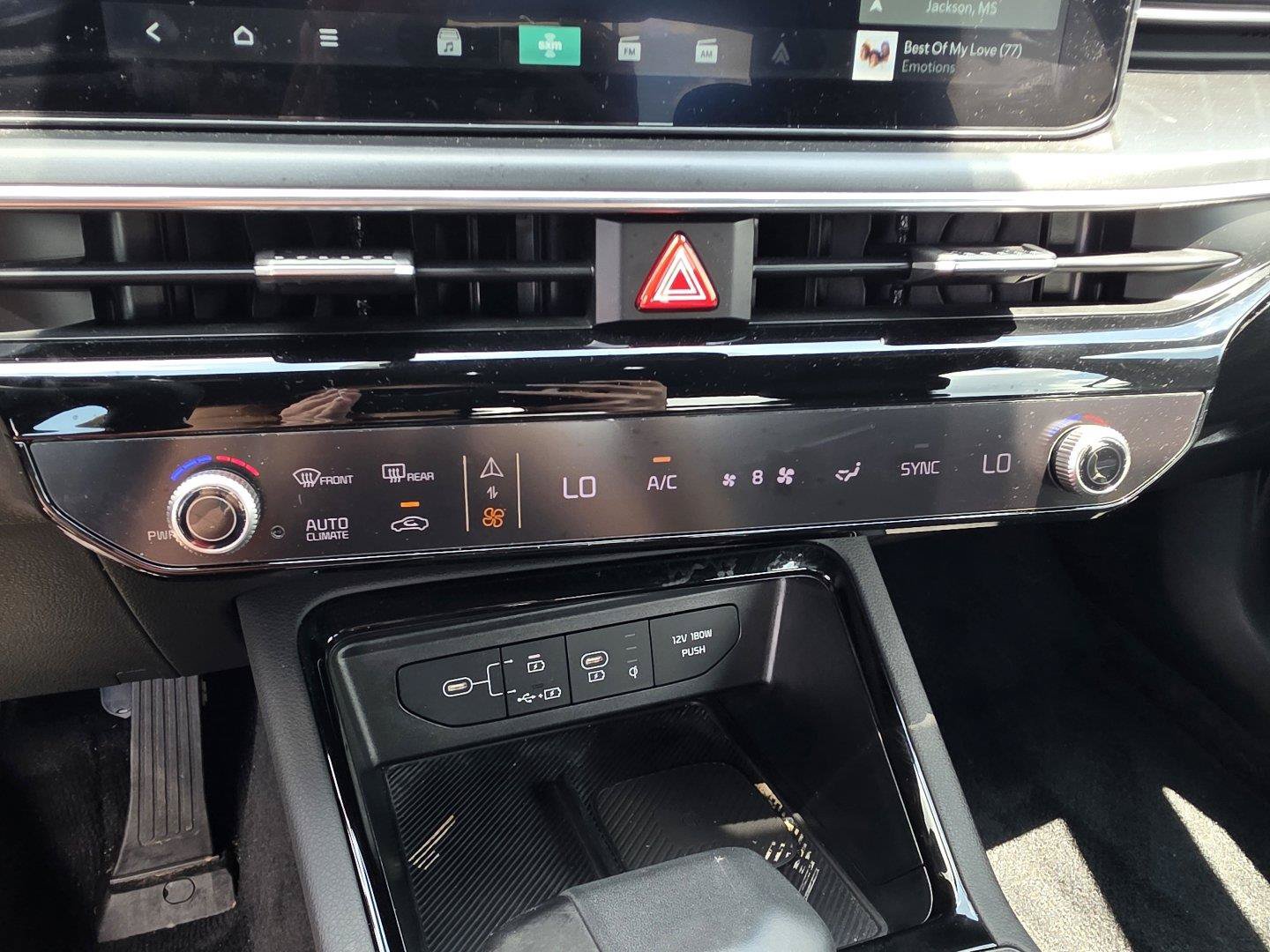 Used 2025 Kia K5 GT-Line w/ GT-Line Premium Package FWD image 17