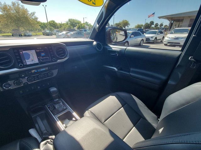Used 2022 Toyota Tacoma Limited w/ Nightshade Package AWD/4WD image 3