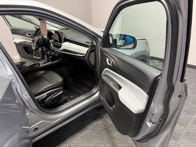Used 2022 Jeep Compass Latitude AWD/4WD image 21