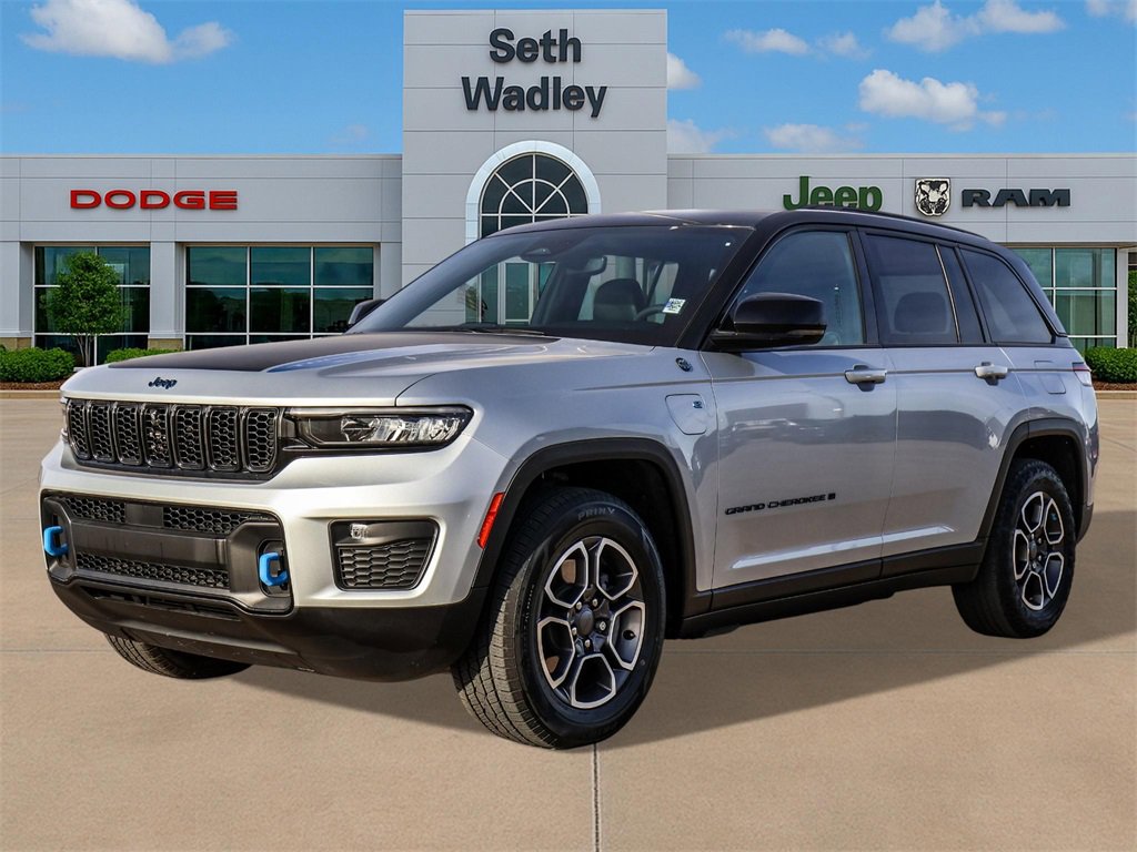 Used 2022 Jeep Grand Cherokee Trailhawk image 3