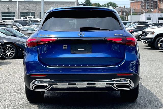 Used 2026 Mercedes-Benz GLC 300 4MATIC image 3