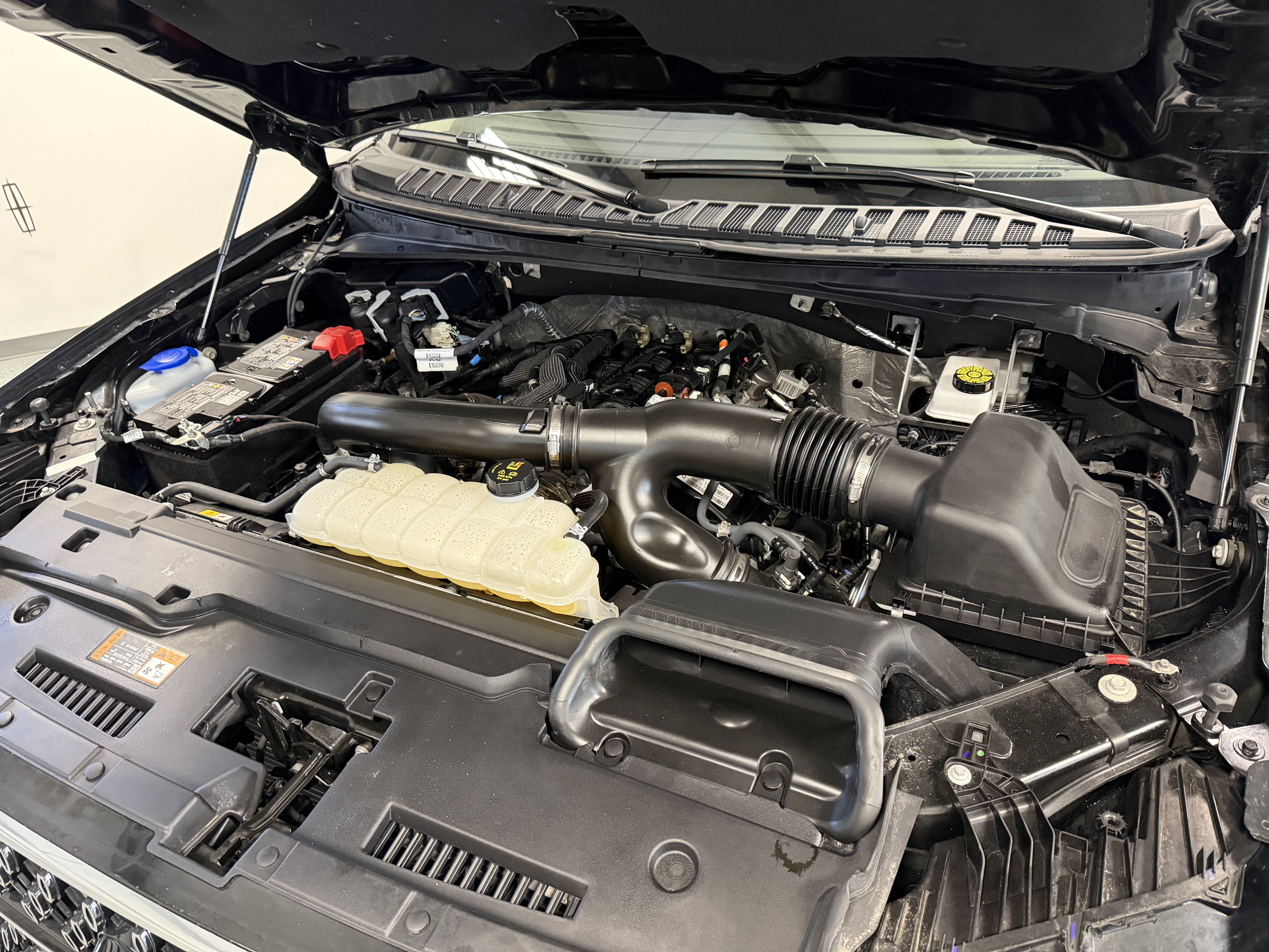Used 2025 Lincoln Navigator Reserve AWD/4WD image 34