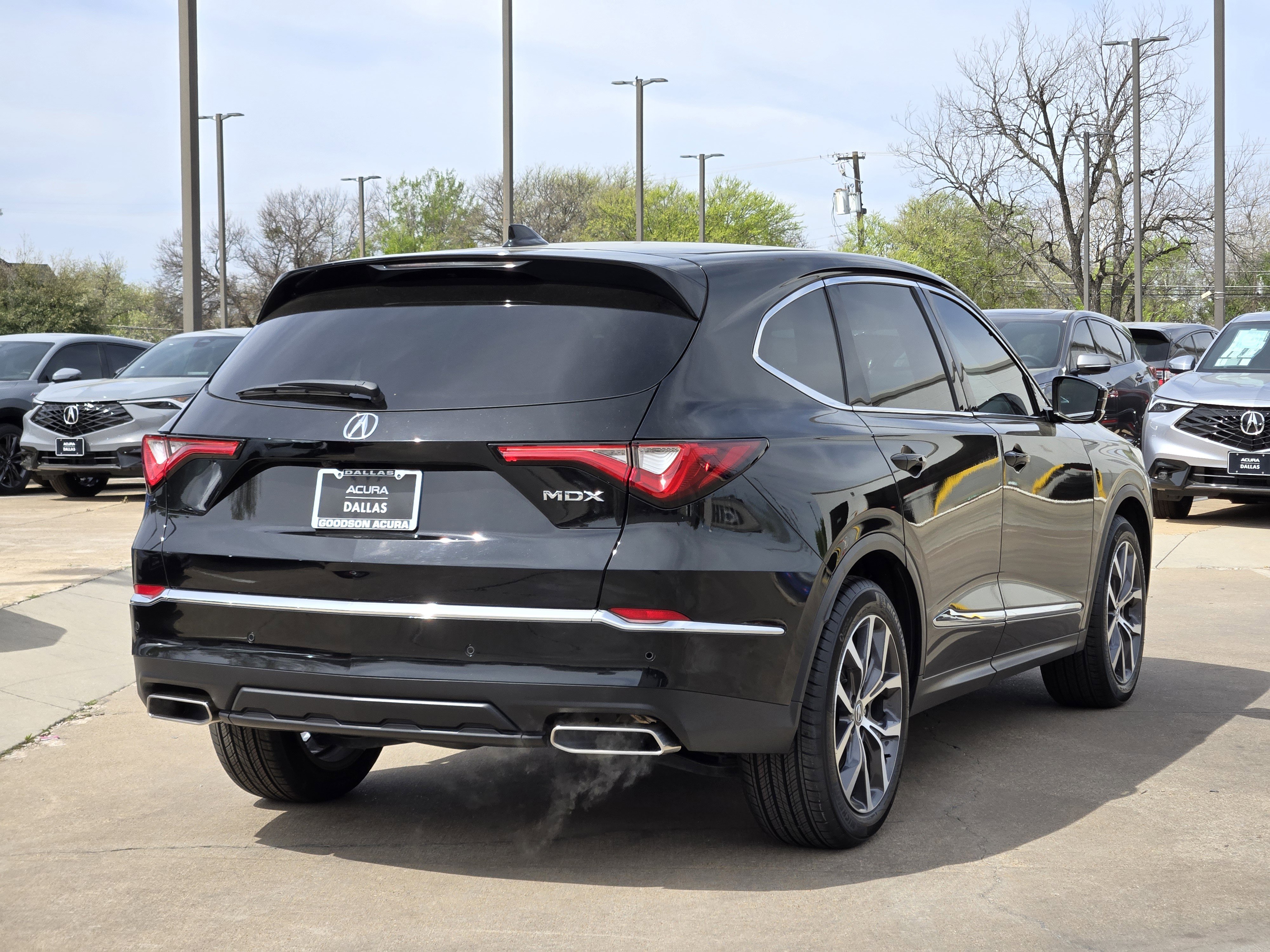 Certified 2024 Acura MDX FWD w/ Technology Package image 6