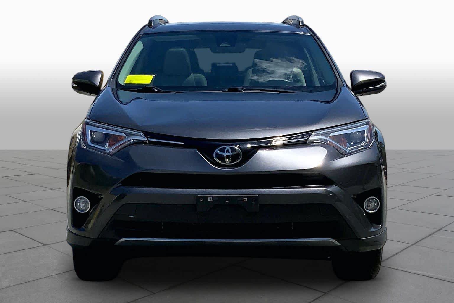 Used 2018 Toyota RAV4 Limited w/ All Weather Liner Package AWD/4WD image 4