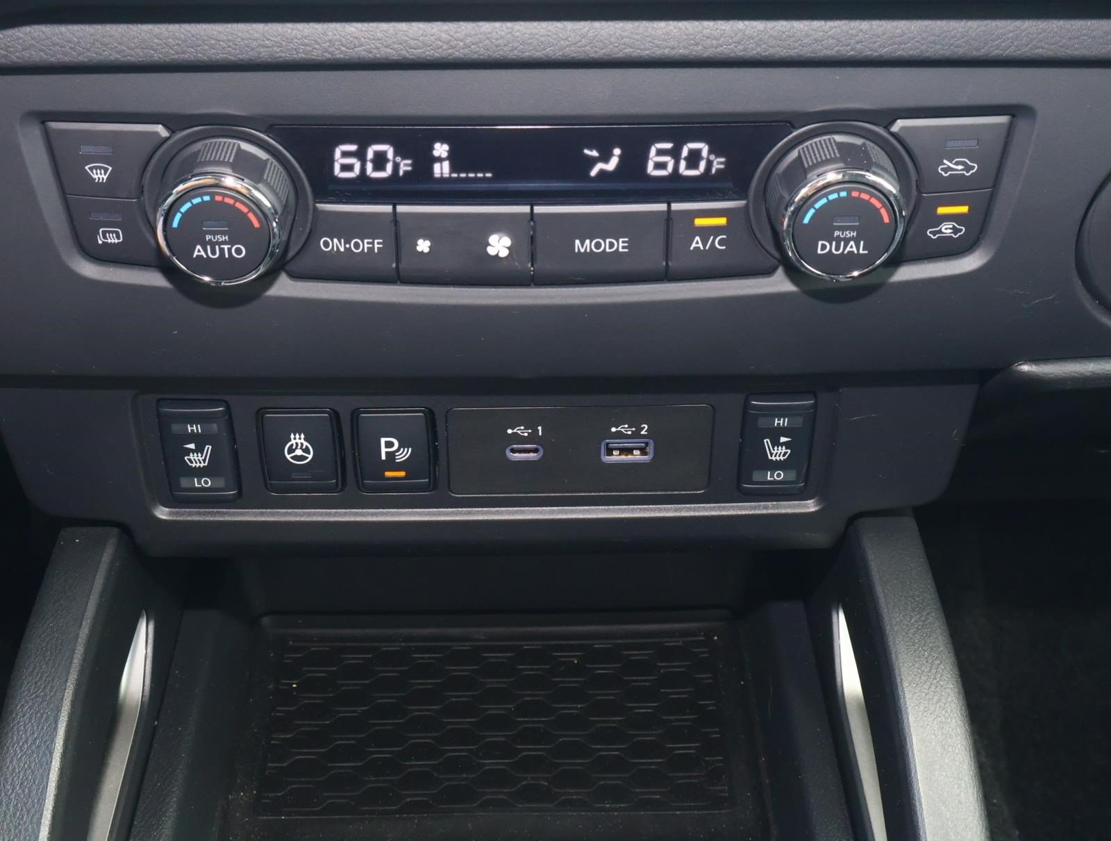 Used 2025 Nissan Frontier SV w/ SV Convenience Package RWD image 24