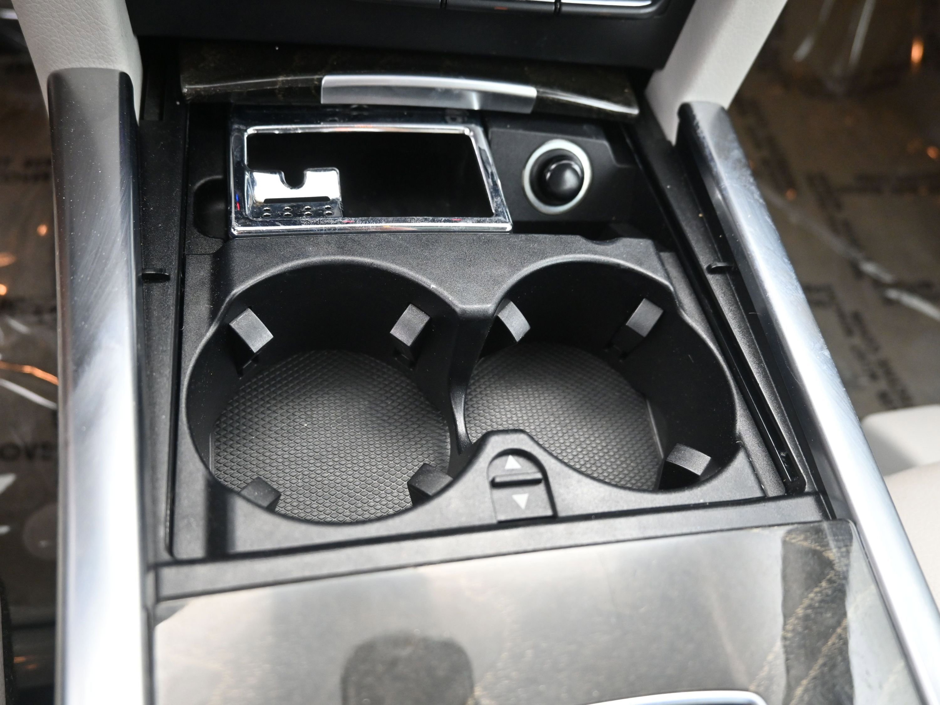 Used 2015 Mercedes-Benz E 350 Sedan image 17