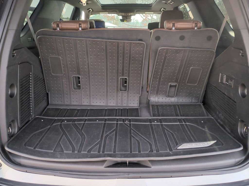 Used 2024 Chevrolet Tahoe High Country w/ Premium Package image 28