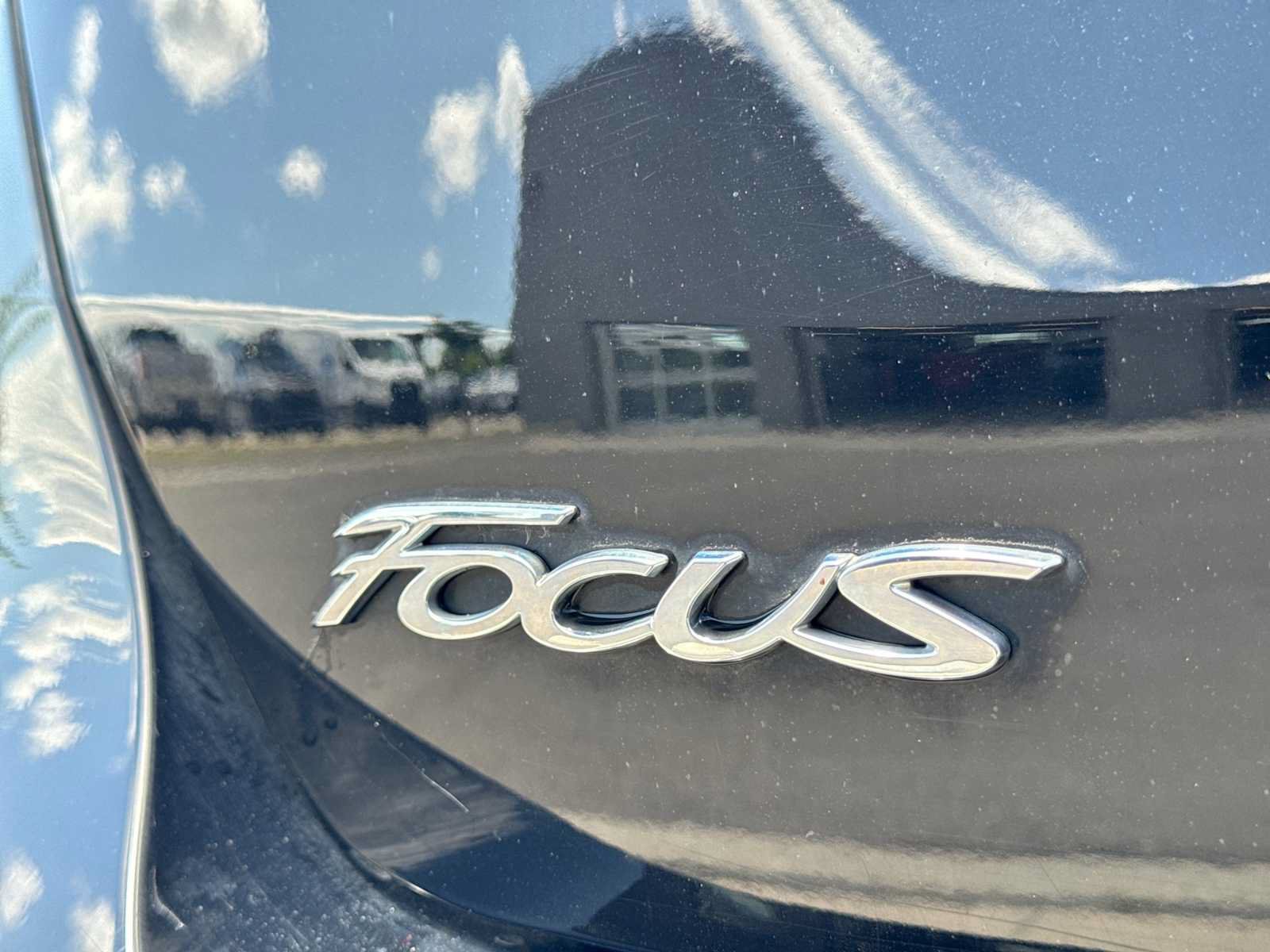 Used 2016 Ford Focus SE w/ Equipment Group 201A FWD image 12