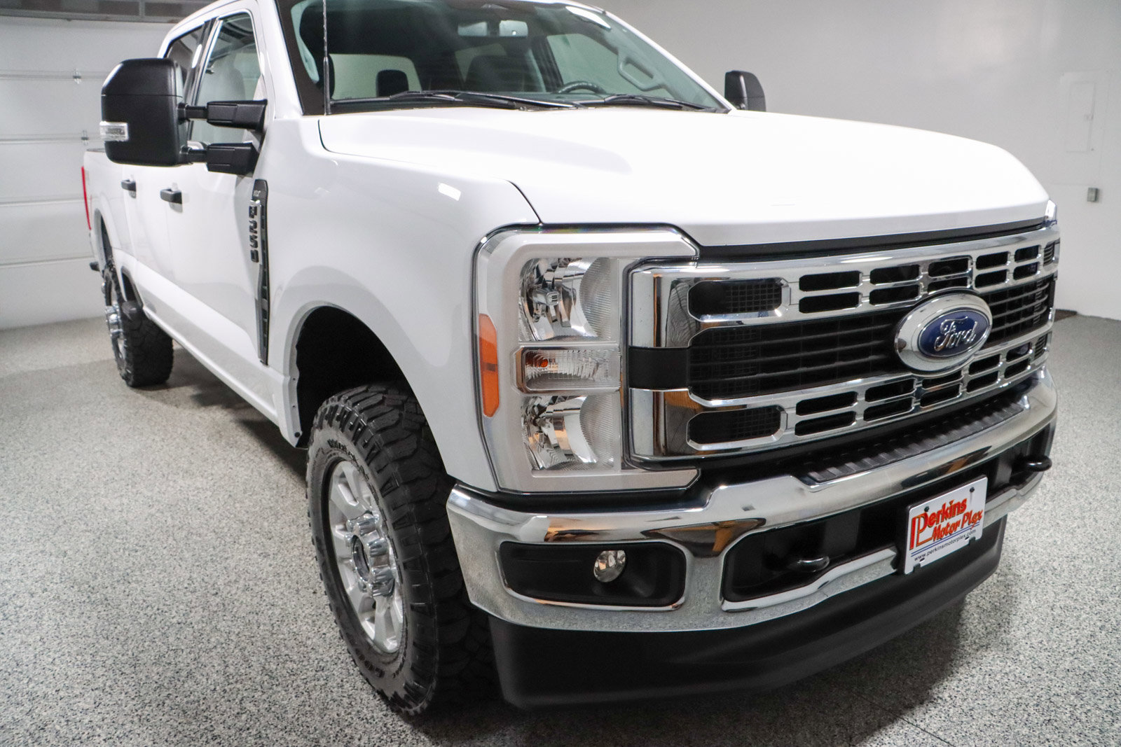 Used 2023 Ford F250 XLT w/ FX4 Off-Road Package image 5