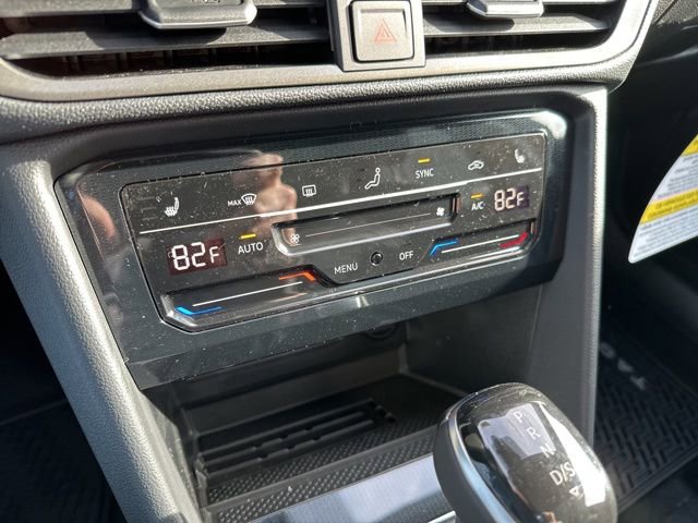 New 2026 Volkswagen Taos SE image 19