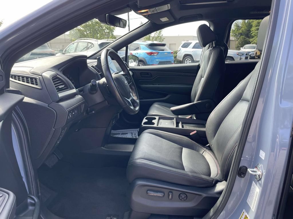 Used 2025 Honda Odyssey Sport-L image 14