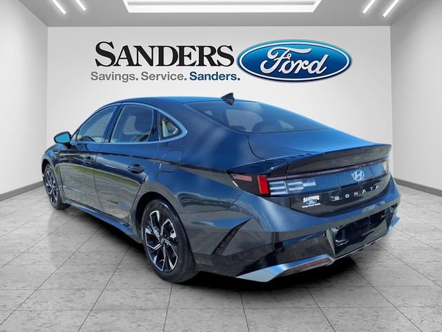 Used 2025 Hyundai Sonata SEL FWD image 4