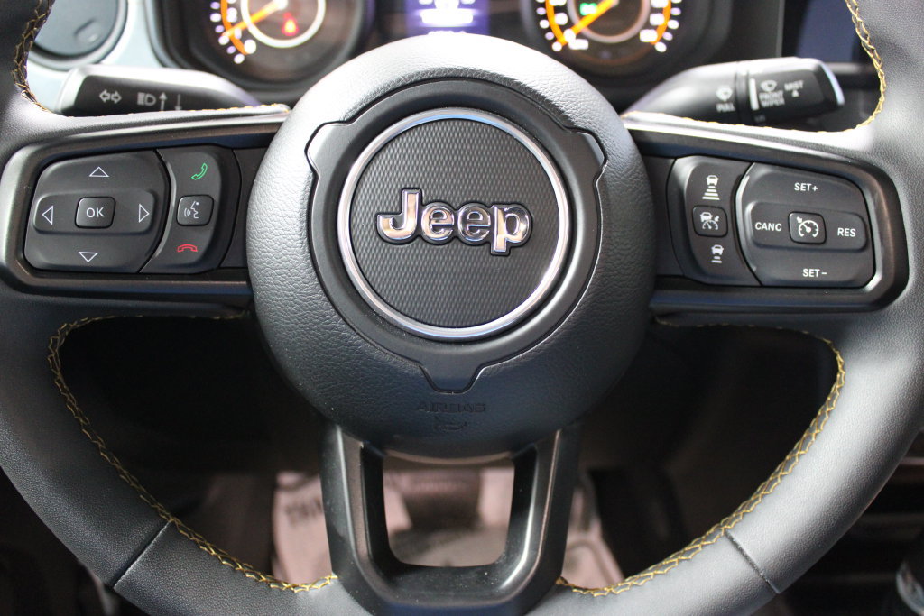 Used 2024 Jeep Wrangler Sport AWD/4WD image 33