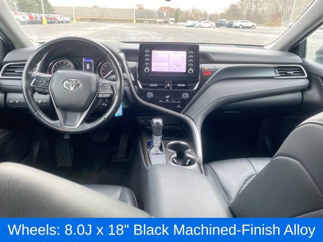 Used 2022 Toyota Camry SE image 5